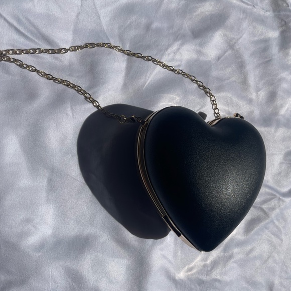 Heart Bag - Picture 4 of 6